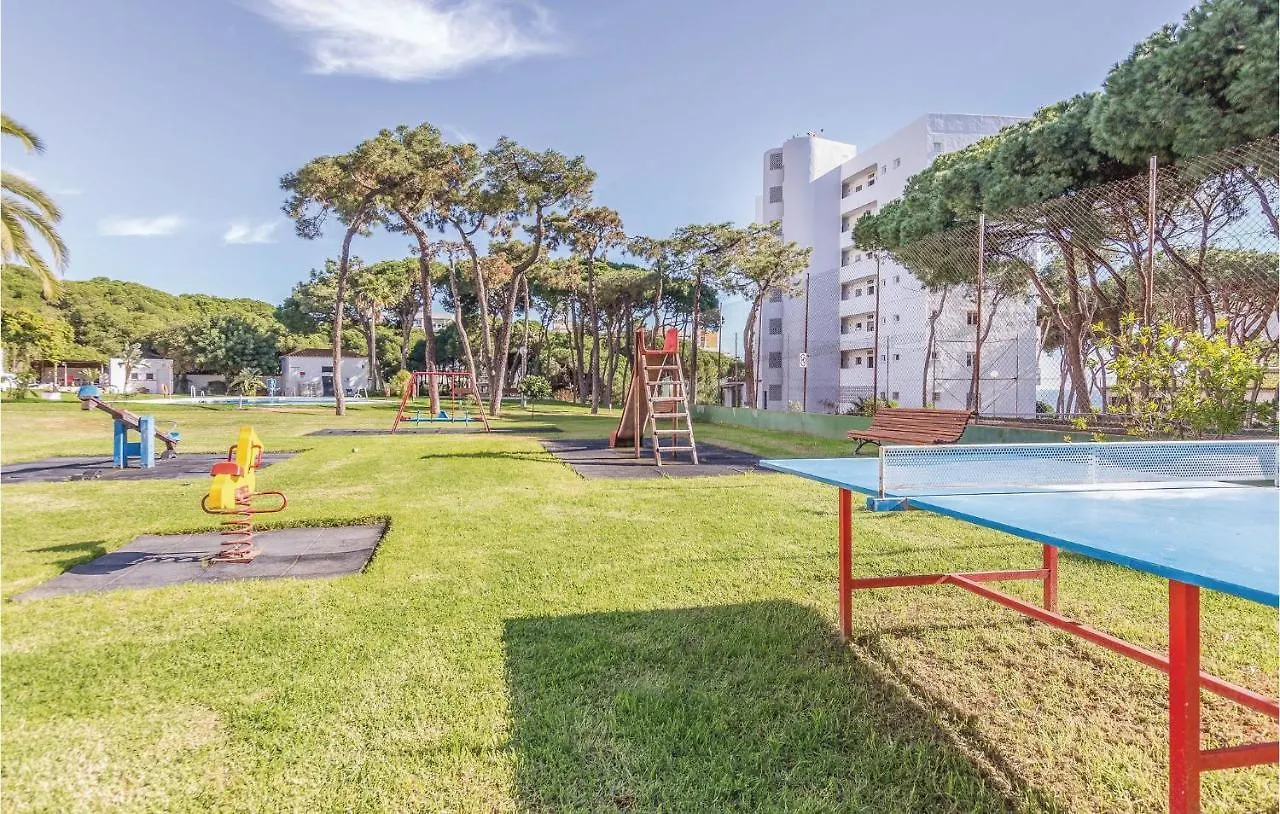 Cozy Apartment In Calahonda With Swimming Pool Sitio de Calahonda