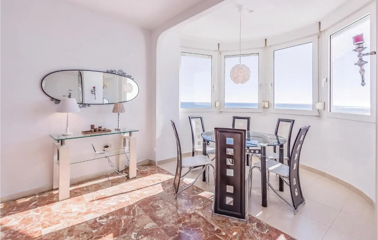 Cozy Apartment In Calahonda With Swimming Pool Sitio de Calahonda