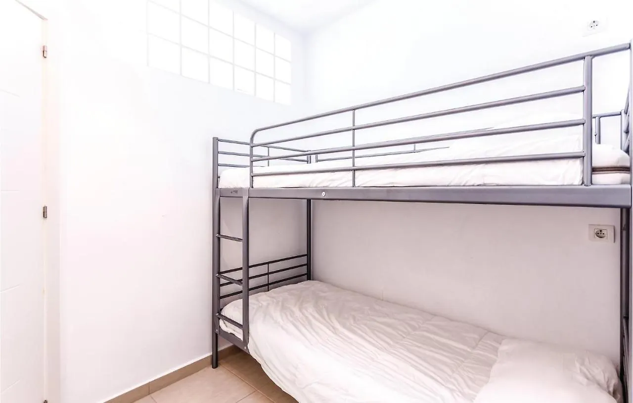 Cozy Apartment In Calahonda With Swimming Pool Sitio de Calahonda
