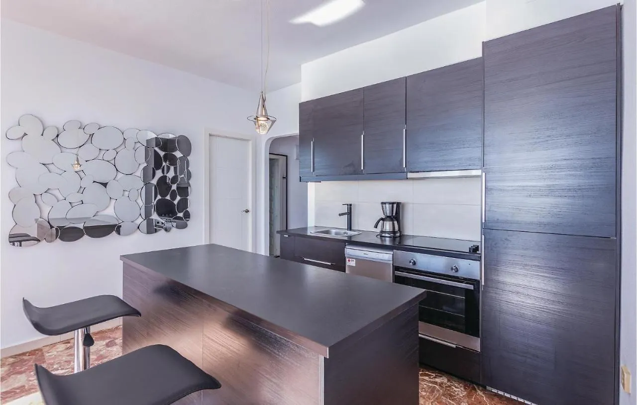 Cozy Apartment In Calahonda With Swimming Pool Sitio de Calahonda